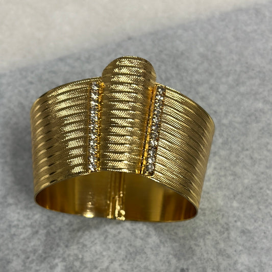 Golden large Bracelet